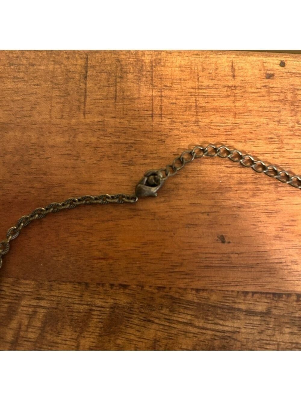 Gold tone necklace - Picture 2 of 3
